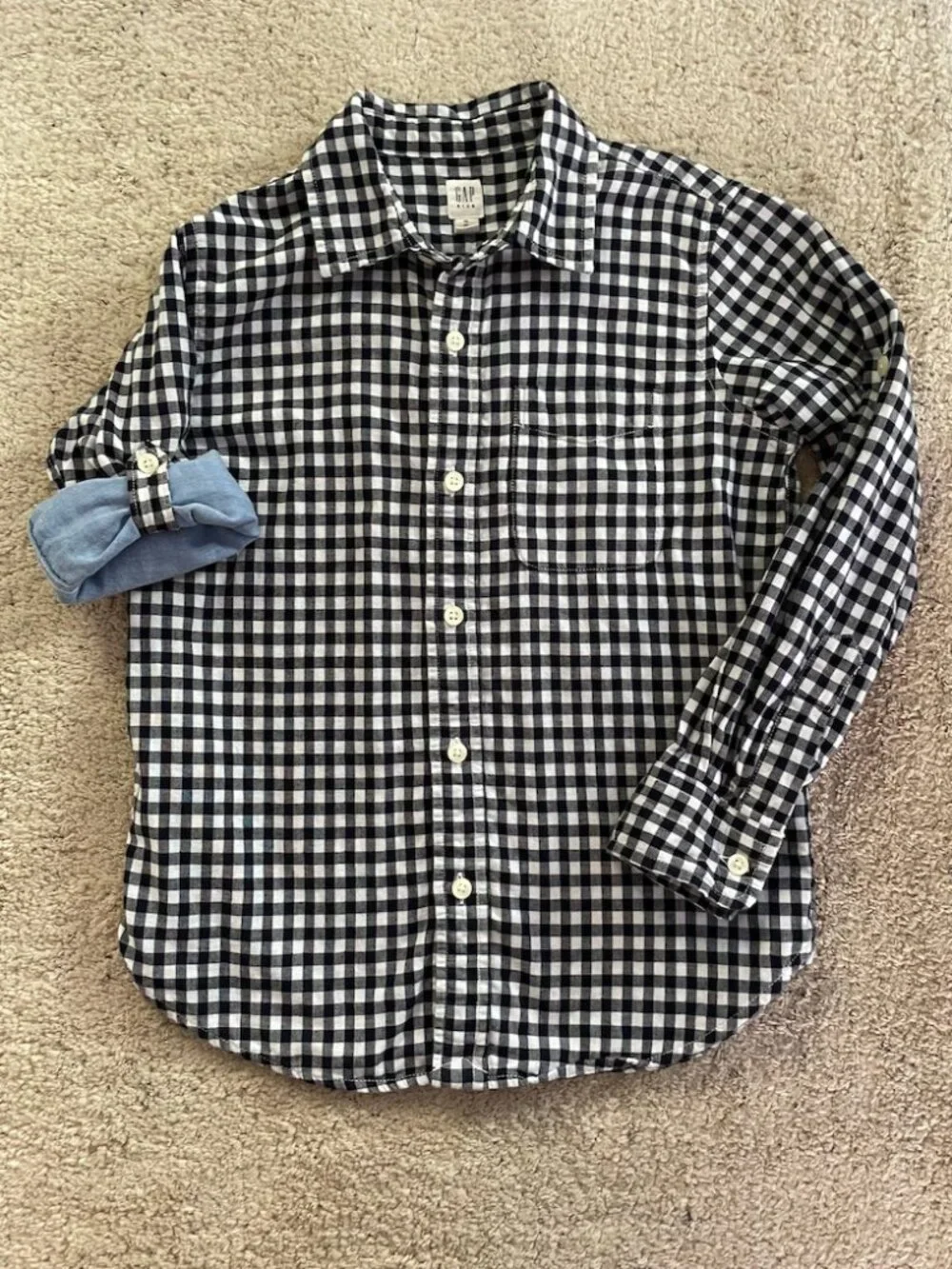 Gap Kids Bundle of Two Button Down Boy's Shirts Size M (8) EUC - Pristine